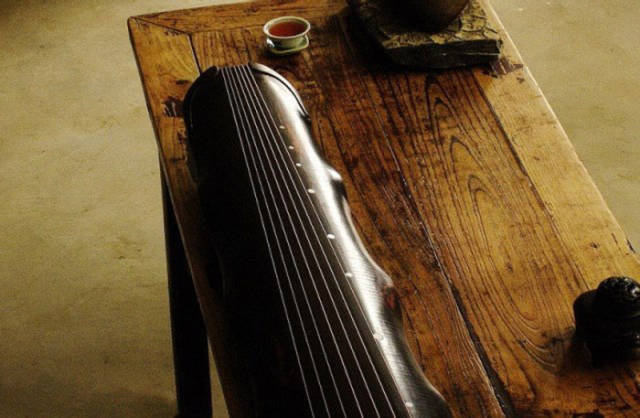 清远市古琴蕴含的传统文化，一把古琴制备出来要两年的时间